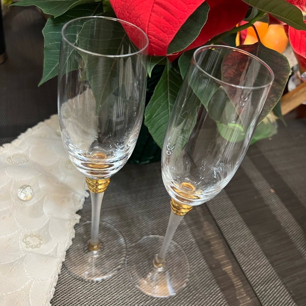 A Bridal Set Fluted Champagne Glasses 🍃
